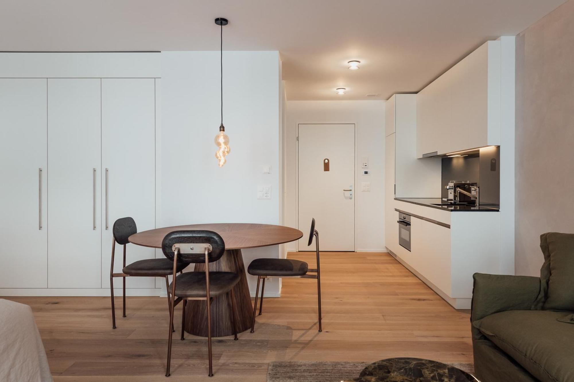 Gubelhof Suites Zug Szoba fotó
